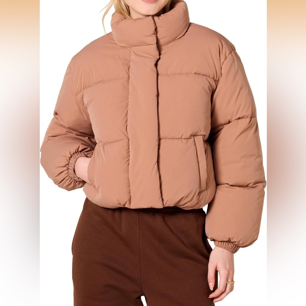 Amazon Essentials Cropped Full-Zip
Puffer Jacket Light Brown, XX-Large